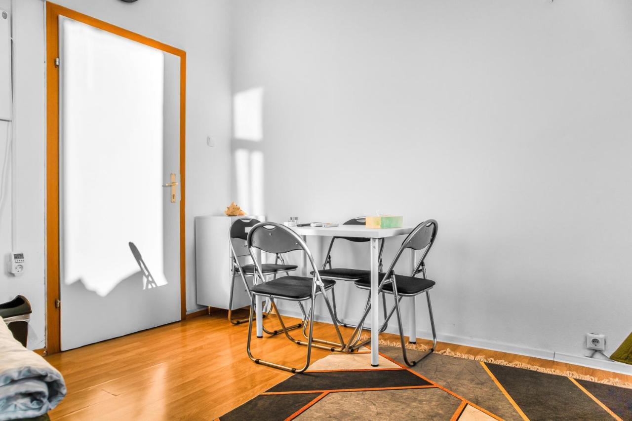 Joyful 2br Apt. @ Millenium Tower And The Danube Vienna
