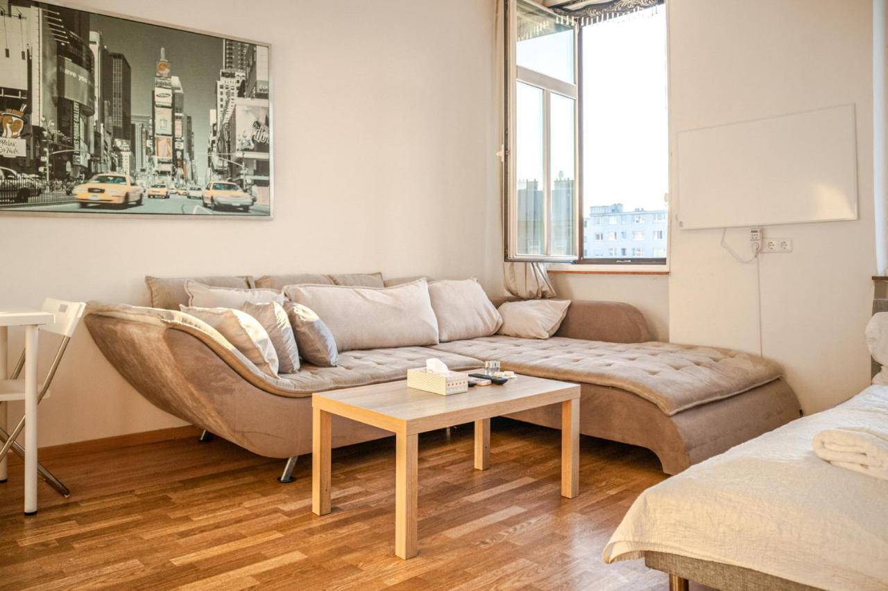 Joyful 2br Apt. @ Millenium Tower And The Danube Apartmán