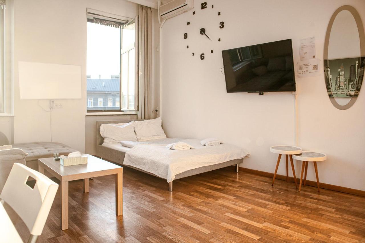 Joyful 2br Apt. @ Millenium Tower And The Danube * Vienna