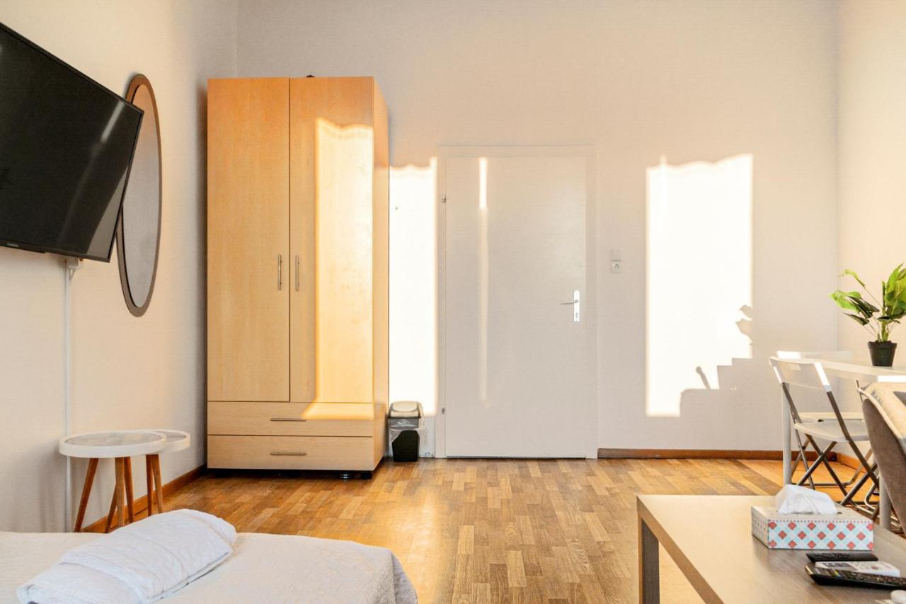 Joyful 2br Apt. @ Millenium Tower And The Danube