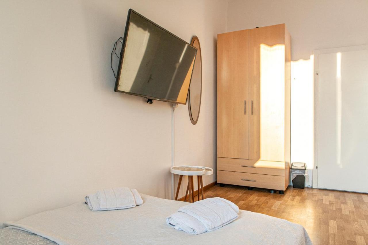 Joyful 2br Apt. @ Millenium Tower And The Danube Vienna